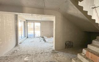 Casa  tip duplex/Teren 250mp/zona strazii Tautiului. - Poză 9