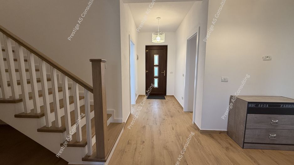 Duplex 5 Camere | 295mp Teren | Str Dunarea-Giroc - Poză 3