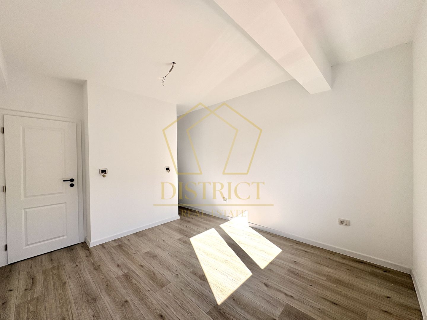 Duplex modern cu 4 camere si 3 bai | Mosnita Noua | VALERY - Poză 9