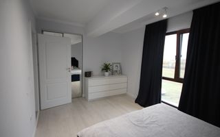 Modern si primitor - Poză 10