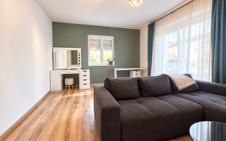 Închiriez apartament cu gradina si locuri de parcare Dumbrăvița - Poză 1
