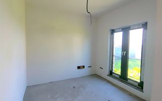 Vilă P+E+Pod | 200 MP Utili | Șcheia | Drum Privat - Poză 12