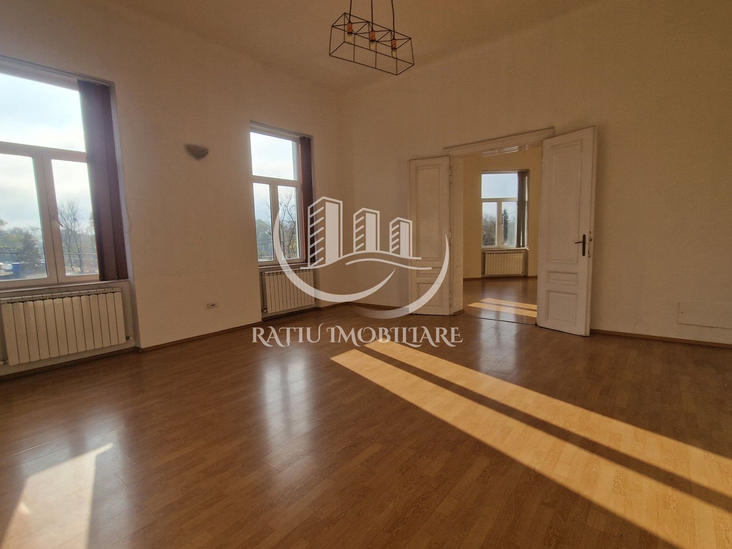 Apartament cu 2 camere | 99 mp utili | Facultatea de medicina | Oradea. - Poză 1