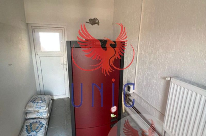 Casa, 4 camere, S+P+1E+M - Poză 16