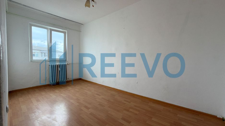 Apartament 3 camere Milcov - Poză 2