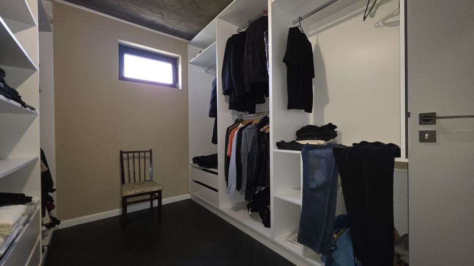 Vila intr-un peisaj idilic la 15 minute de capitala, pret imbatabil! - Poză 16