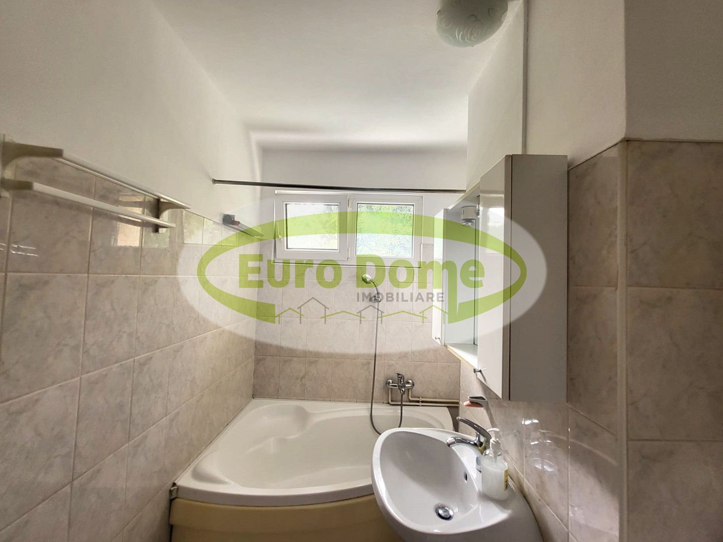 Comision 0 - Apartament de 2 camere într-o zona foarte linistită - Poză 12