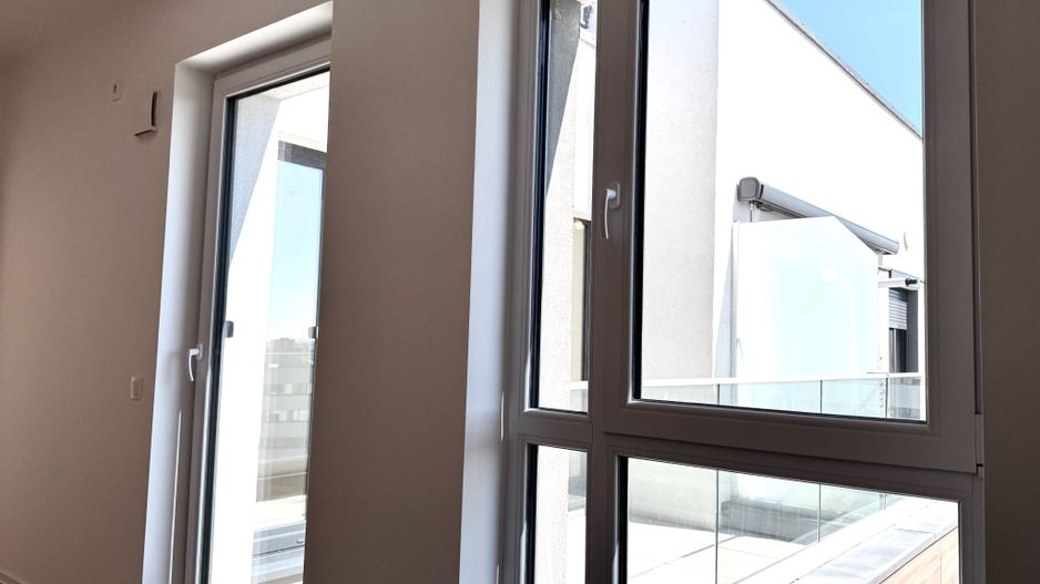 3 camere 75 mp SU + Balcon 8mp - Verdere curte interioară - Poză 10