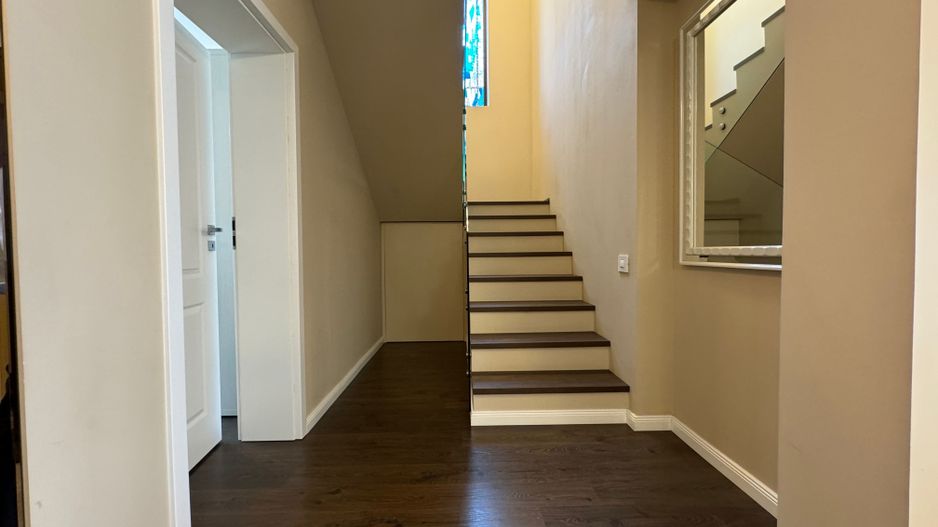 Casa Segmentul Premium | Eleganță și Confort - Poză 10