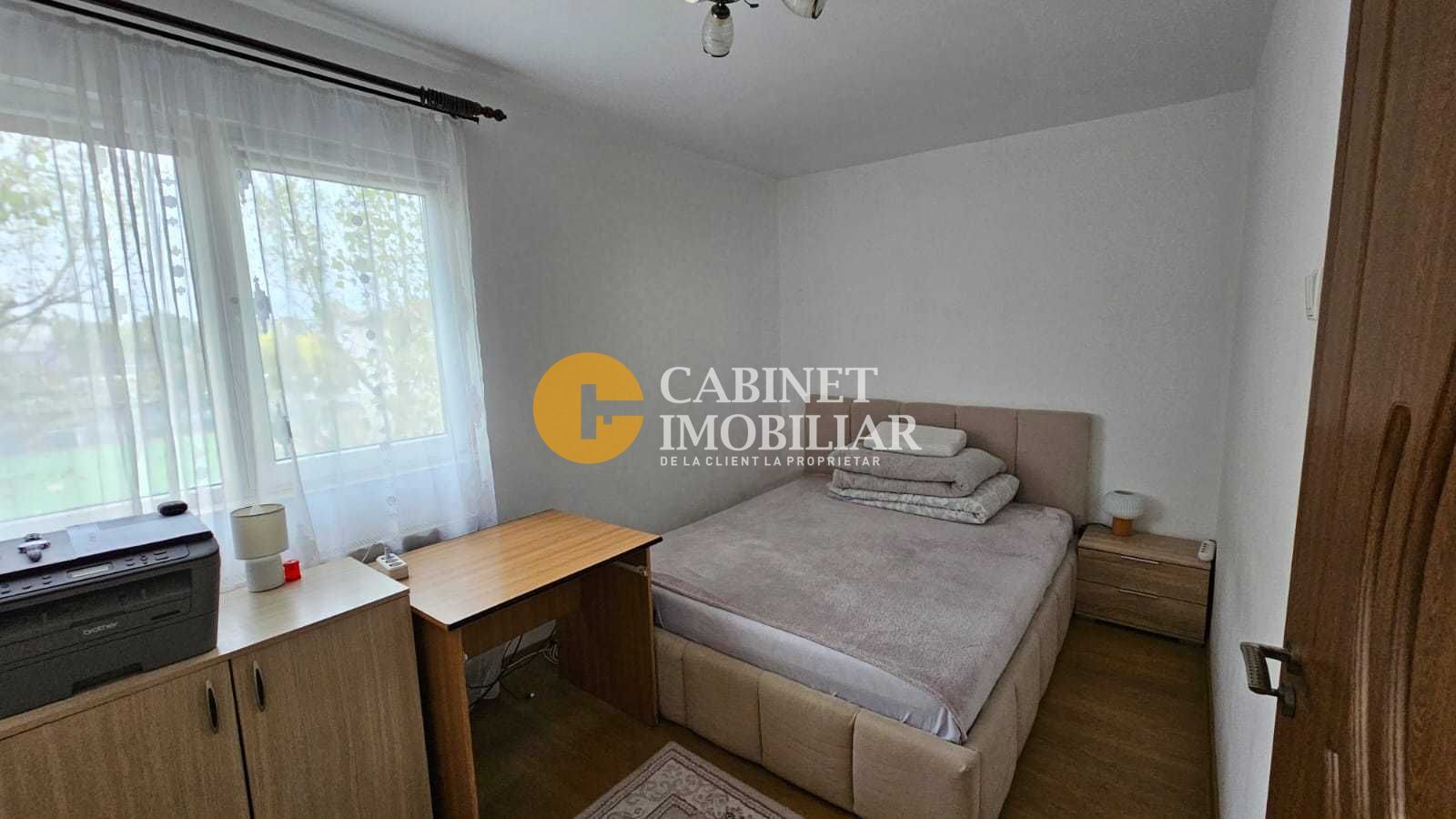 3 Camere semidecomandat, etaj intermediar-Zona Alexandru cel Bun - Poză 3