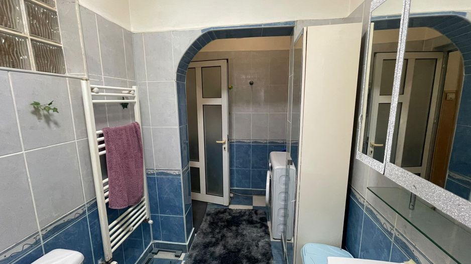 Apartament 4 camere în vilă, centrală proprie, zona Parcul Carol v26 - Poză 10