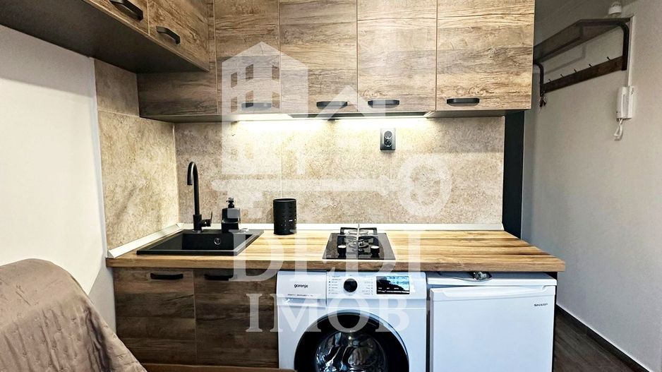 Garsoniera de vânzare in zona Rogerius, Oradea - Poză 1