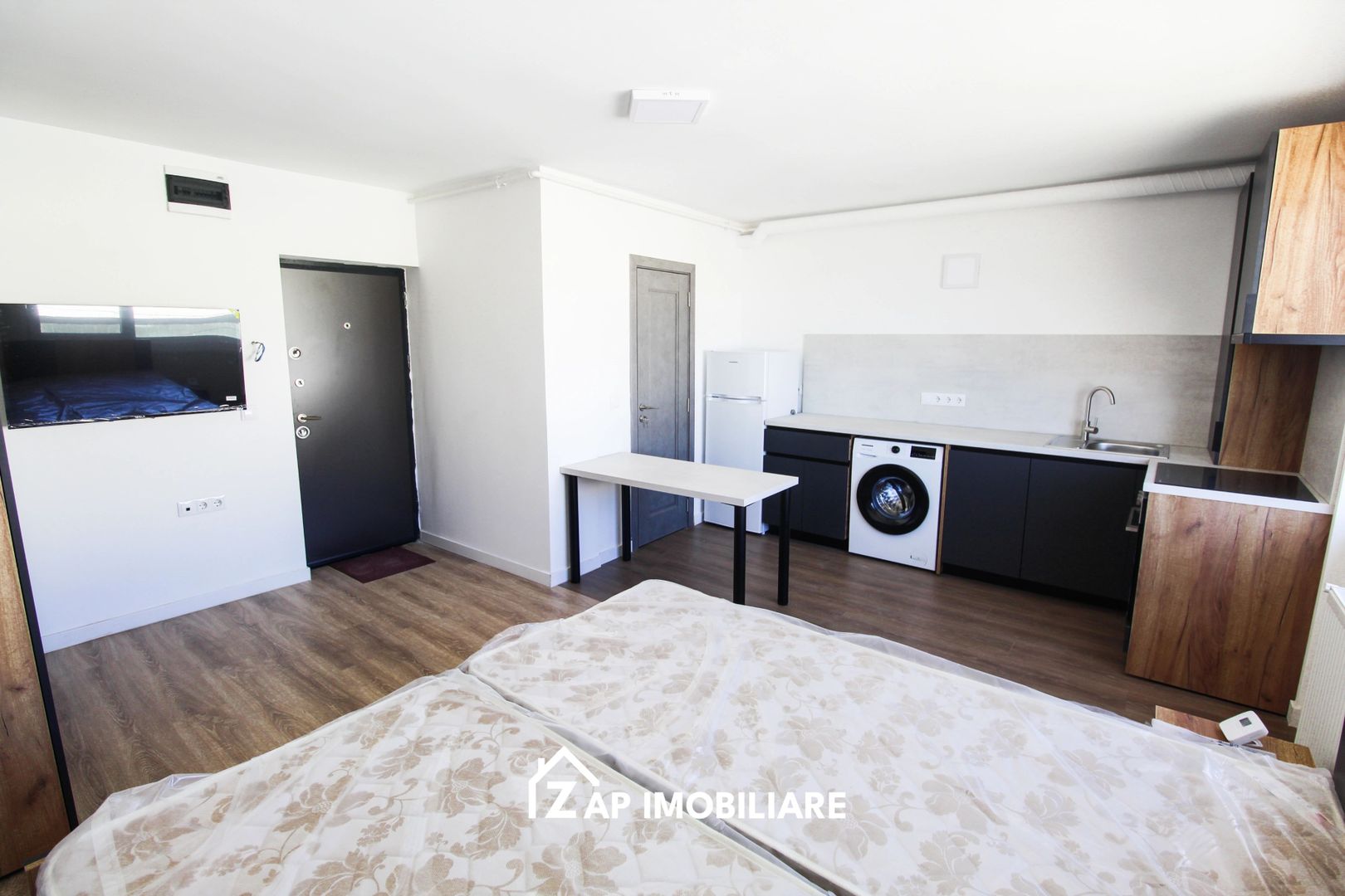 Spatiu de Birouri 100 mp - Renovat - Poză 7