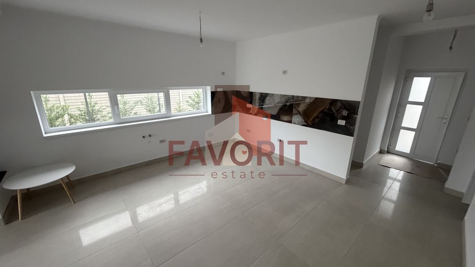 Casa individuala finalizata. Acces asfaltat - Poză 2