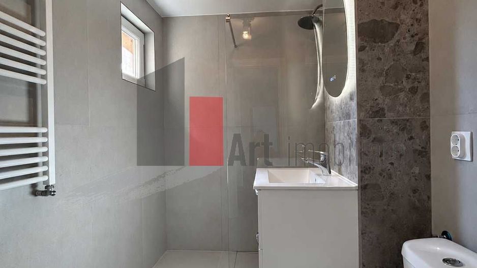 Vanzare apartament 3 cam(70mp), cu centrala termica, Lujerului, 2 min. metrou - Poză 2