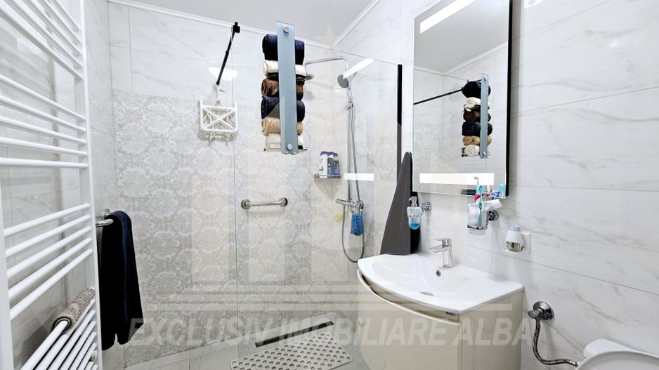 Apartament cu 3 camere de vanzare, Dealul Furcilor - Poză 3