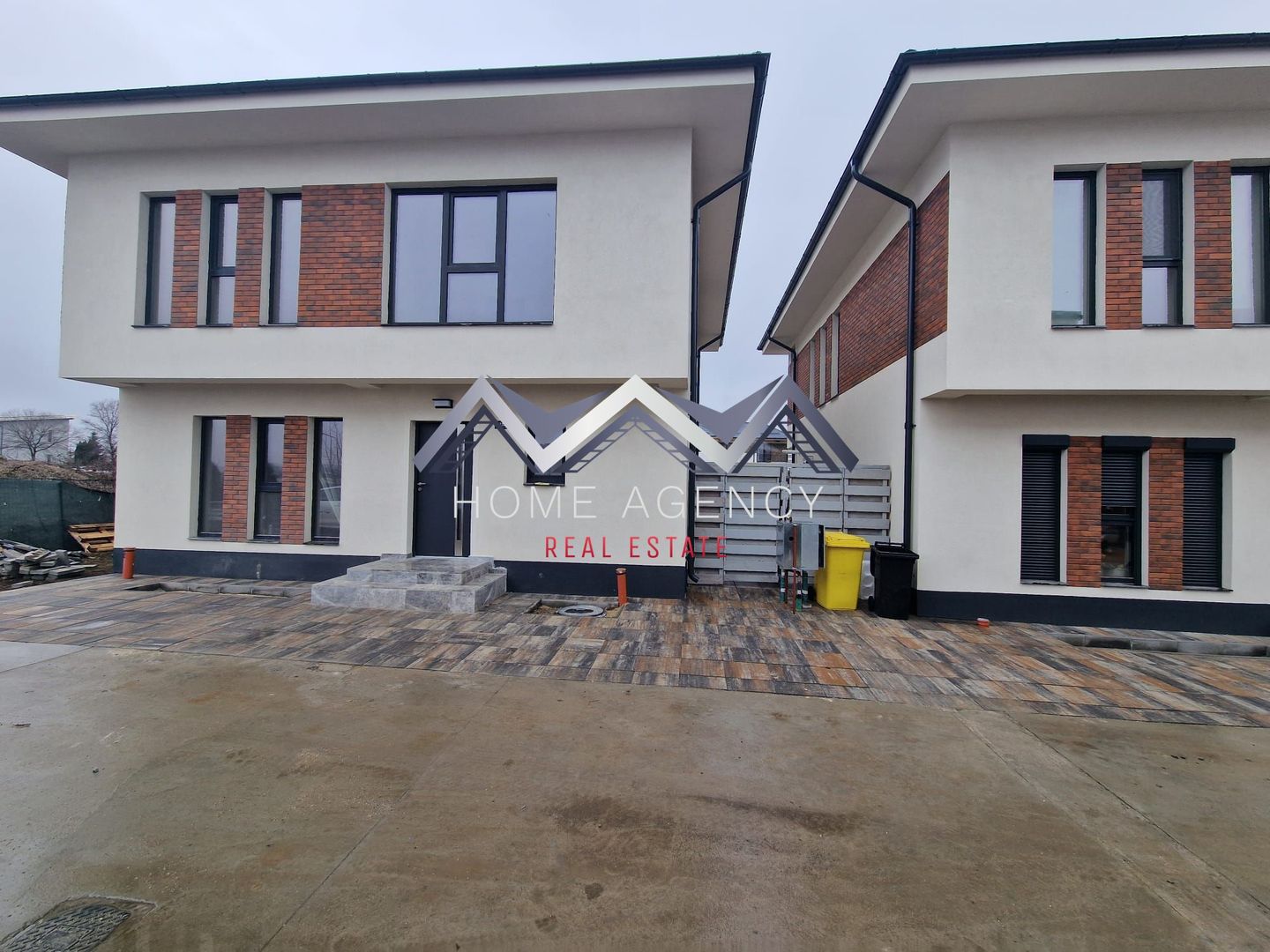 Casă single P+1+Pod în Otopeni - Poză 2