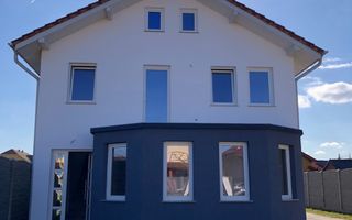 Casâ de vânzare în Micro 17 Satu Mare 240mp + 95mp - Poză 1