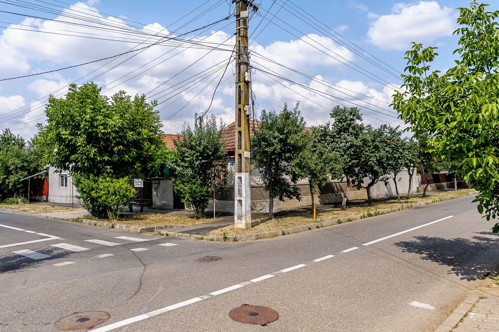 Rezervat Două case în aceeași curte cartier Bujac, 343 mp teren - Poză 8