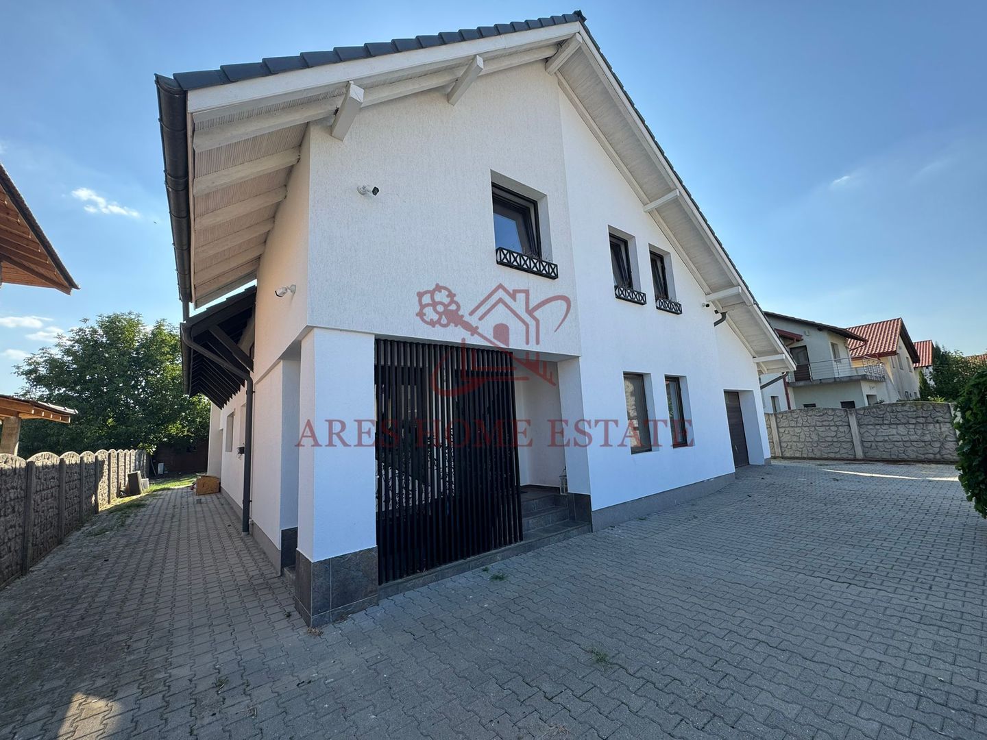 Casă individuală, 5 camere, garaj si curte, comision 0 - Poză 16