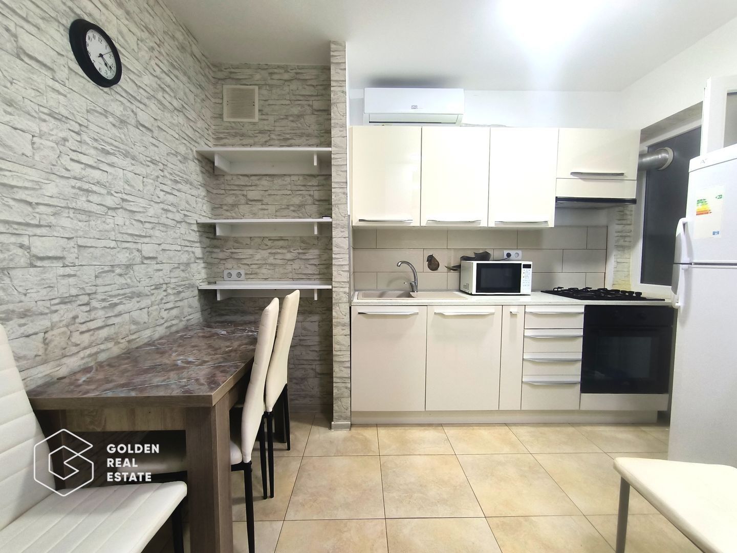 Apartament modern ultracentral, 3 camere Piața Mică cu parcare - Poză 7