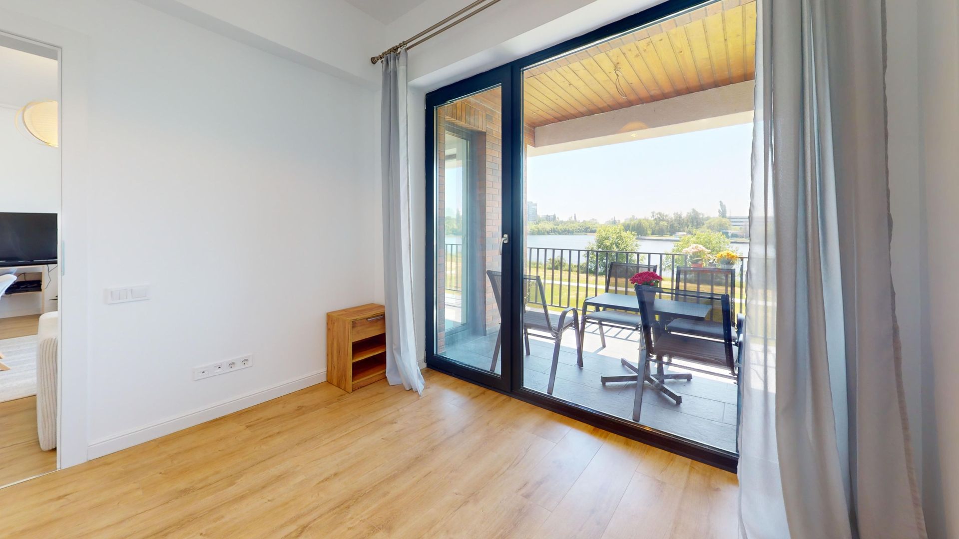 Apartament 3 Camere cu Vedere la Lac | Straulesti- Lake View Garden - Poză 9