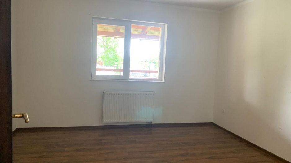 Duplex premium în vatra veche a localității Moșnița Veche - Poză 6