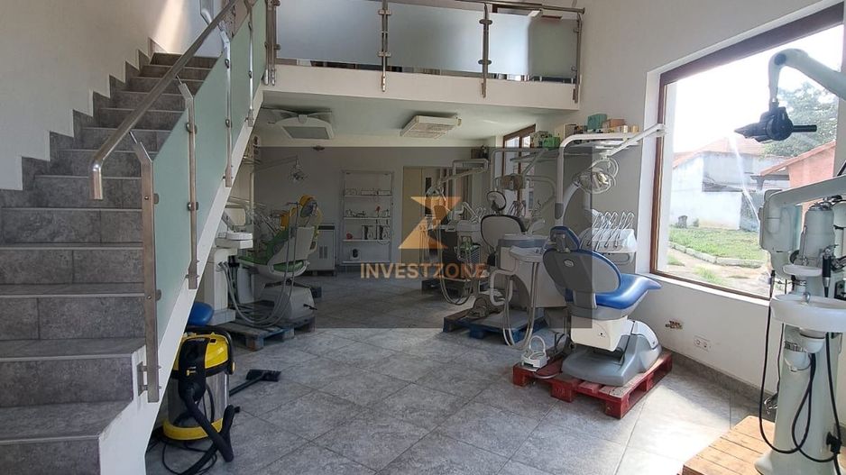 Proprietate 450 mp pe Calea Clujului cu teren de 787mp in Oradea - Poză 13