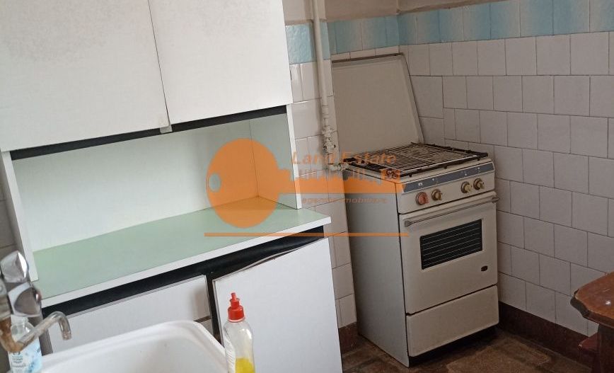 Garsoniera Ho si Min ( bloc rusesc-boxa ) - Poză 4