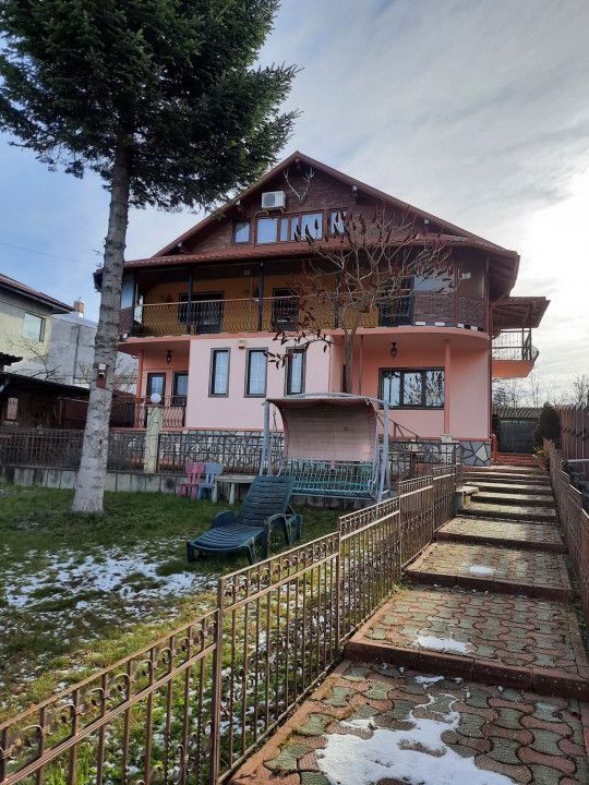 Casa P+E+M, 7 camere, teren 1000 mp, an 2000, Campina, Prahova - Poză 1