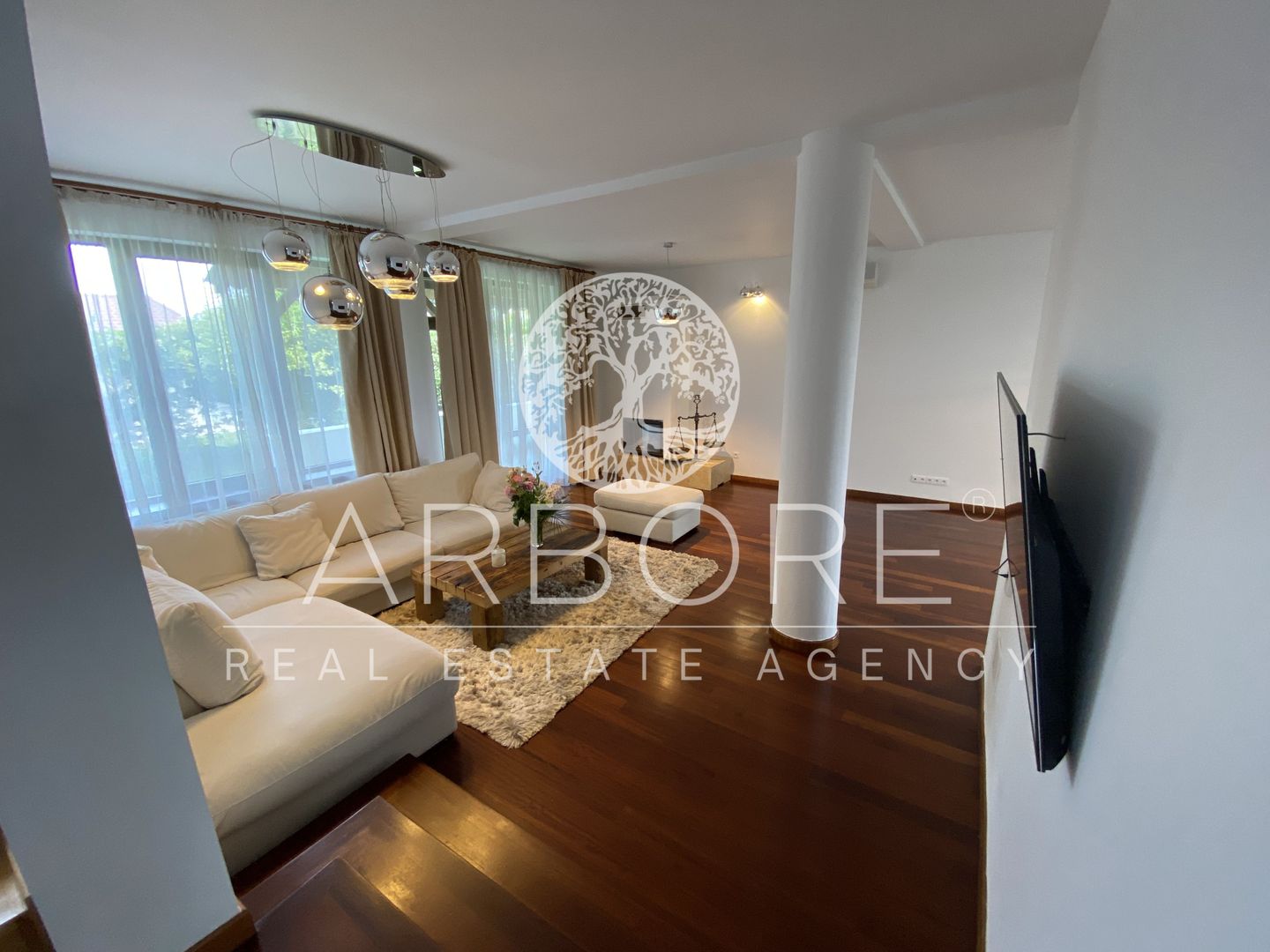 Vila elegantă 8 camere de închiriat, Sector 1, 700 mp teren - Poză 2