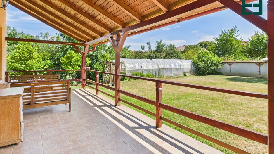 Vilă cu 6 camere - Zona Subcetate - Arad - Poză 35