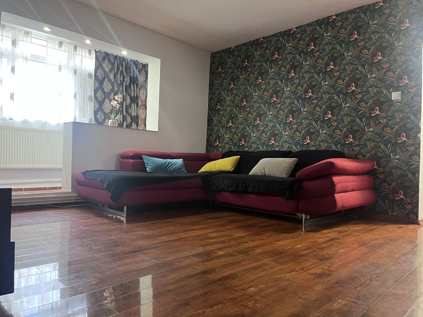 Aproape de Cantacuzino! Vânzare apartament cu 2 camere în Târgoviște! - Poză 2