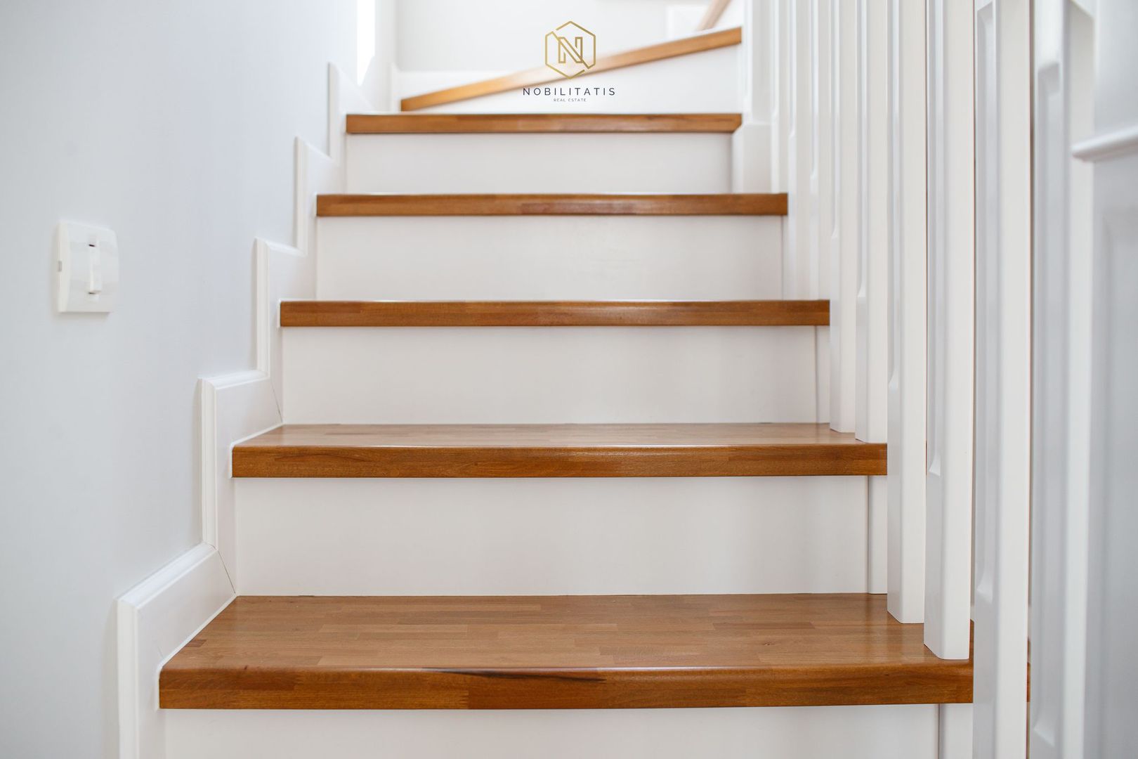 OFERTA VANDUTA - Casa de vis în Dumbrăvița - confort, siguranță și natură! - Poză 24