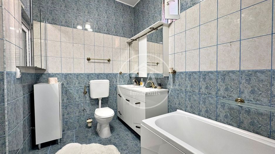 Casă de închiriat cu 3 camere în zona Centrală, Oradea. - Poză 8