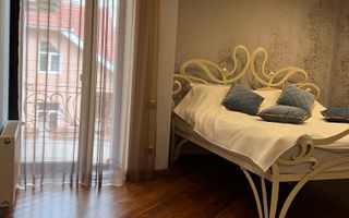 Casă de lux în Chișinău, de vânzare. Pe teren de 10,4 Ari. Telecentru. - Poză 12