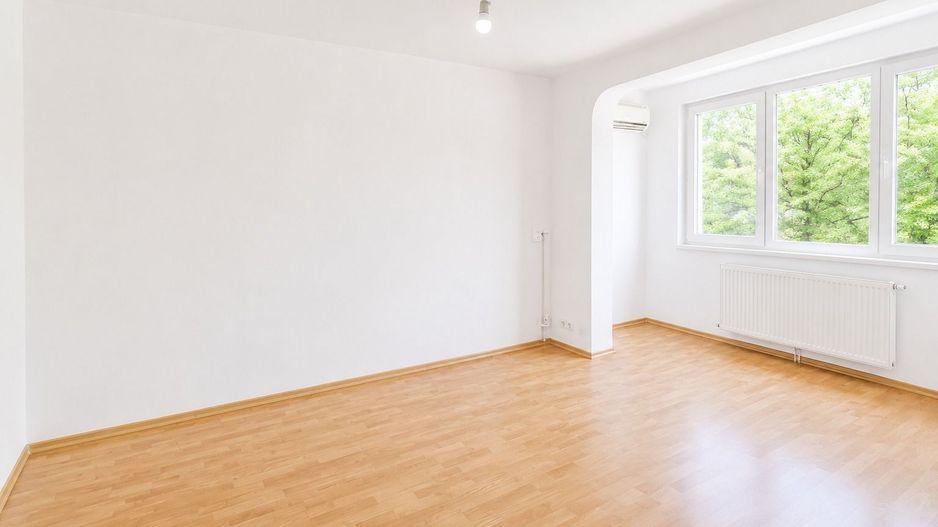 Apartament de 3 camere, decomandat, zona Politehnica - Poză 1