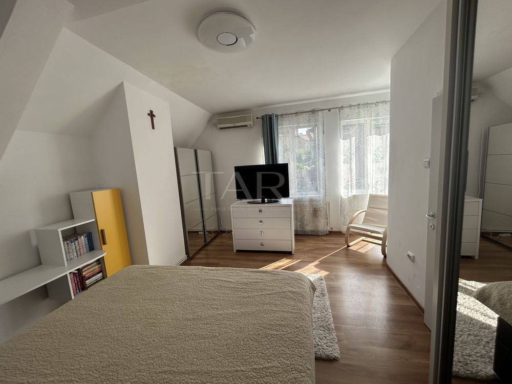 Casă spațioasă cu curte și livadă – Gheorgheni, - Poză 6