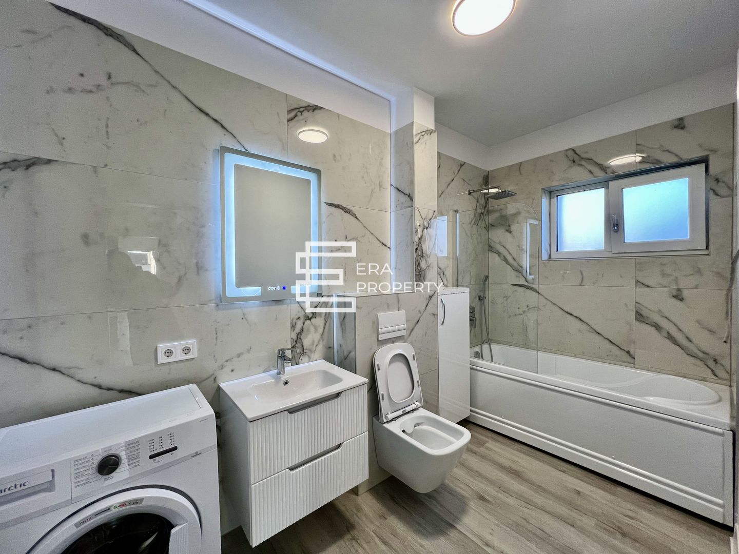 Penthouse 5 camere -131 mp- la cheie- imtabulat-zona Industriala Vest - Poză 3