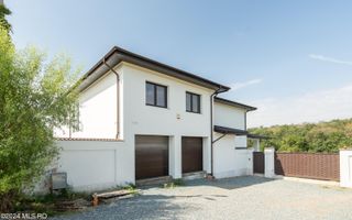 BRANESTI - HUNTER MANSION, VILA PREMIUM 600 MP, LOT 2200 MP, LA LAC! - Poză 33