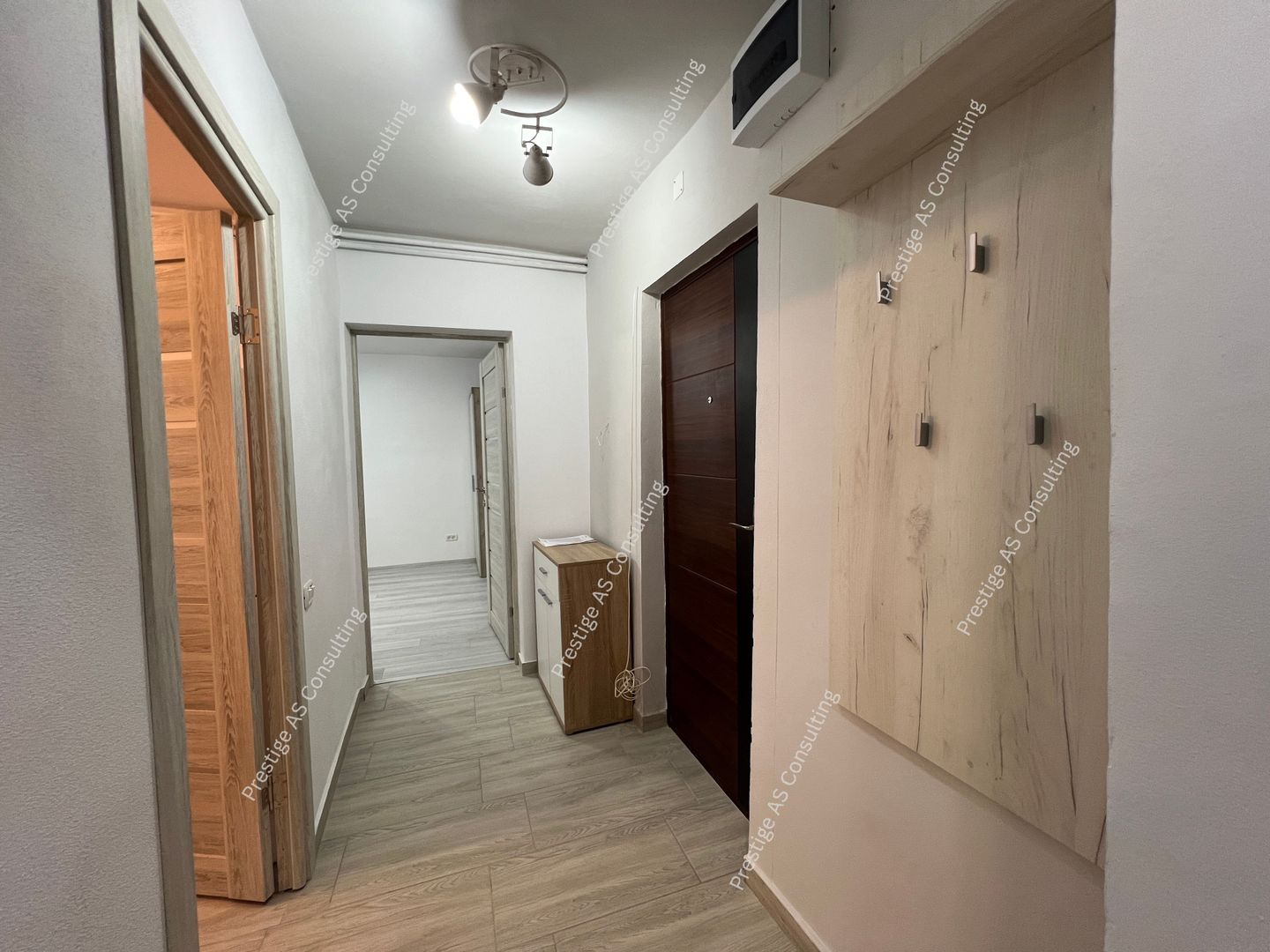 Apartament 2 camere | Recent Renovat Etaj 1 | Zona Gh. Lazar - Poză 6