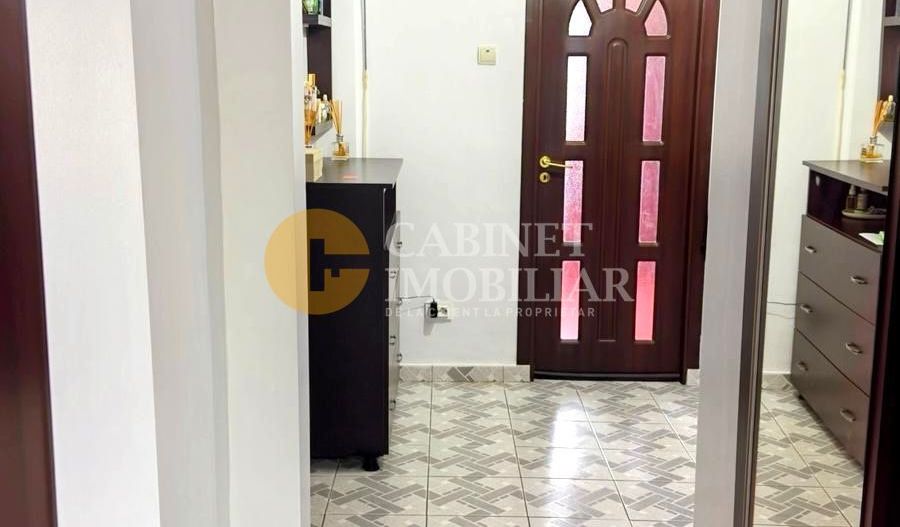 4 CAMERE DECOMANDAT + 2 BAI - 84 MP -Zona Galata - Poză 8