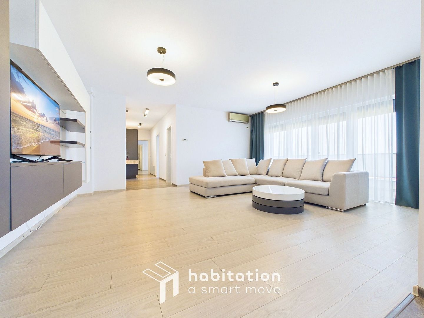 Penthouse elegant si primitor, cu un view spectaculos, in zona Lipovei - Poză 1