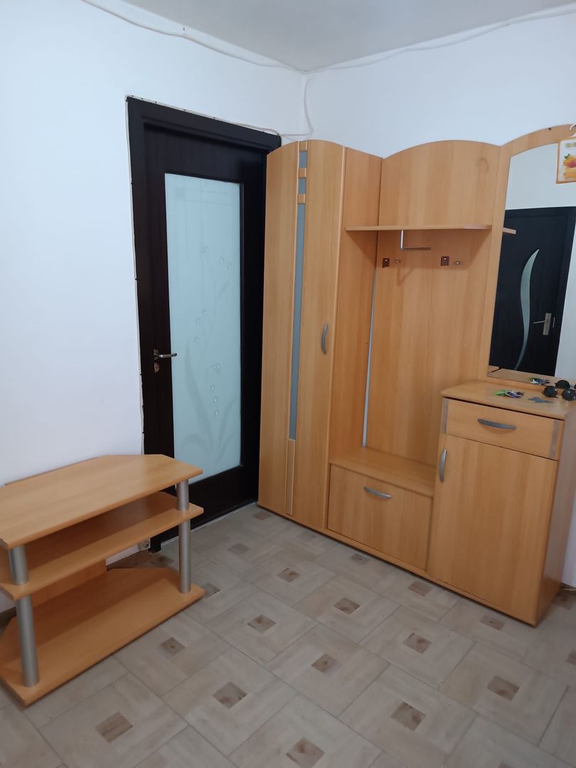 De vanzare Apartament 2 camere Preciziei - Poză 2