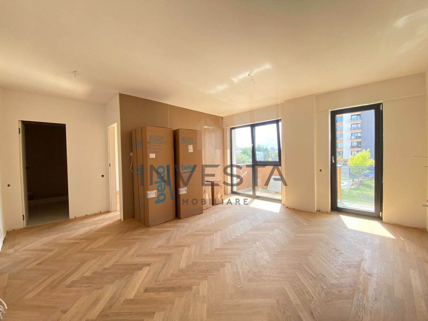 Apartament cu 3 camere, etaj intermediar, bloc nou, zona Intre Lacuri - Poză 1