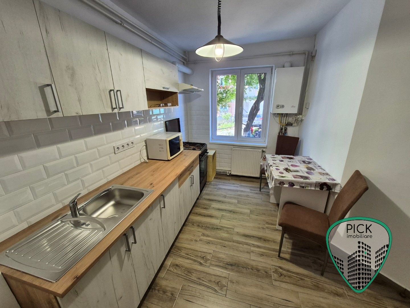 P 4252 - Apartament cu 3 camere în Târgu Mureș, Tudor, zona Pedagogic - Poză 4