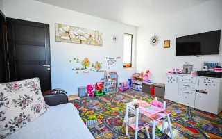Somptuozitate in stil modern, 2 garaje, 3 terase, totul pe 1.000 mp teren - Poză 23