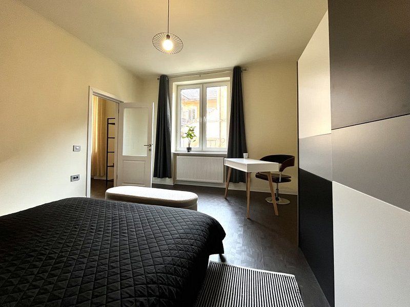 Apartament cu 2 camere, renovat si personalizat, in zona Centrala - Piața Traian - Poză 8