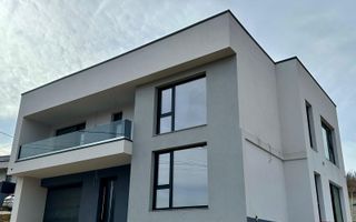 Vila Barnova 238 mp - Poză 1