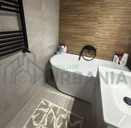 Apartament 4 camere, 2 băi, bloc pe cadre, renovat recent, Mircea Cel Bătrân, nr.1, bl. A1 - Poză 5